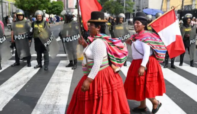 ElAdelantado: Exploring the Stories Behind the Headlines
